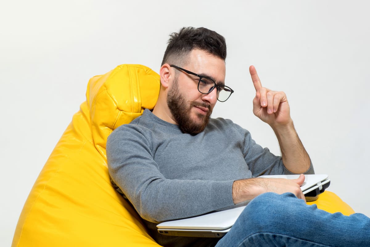 Warum manche Frauen bewusst Akademiker daten wollen (1)